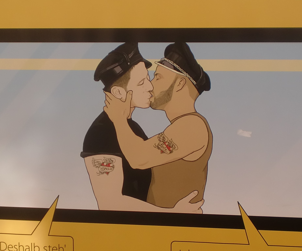 朝っぱらから路上でゲイがディープキスしているのがベルリン